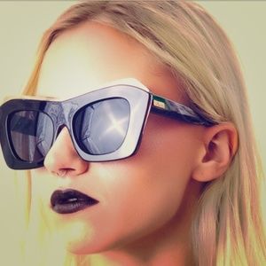 Le Specs “The Villain” Bold Sunglasses